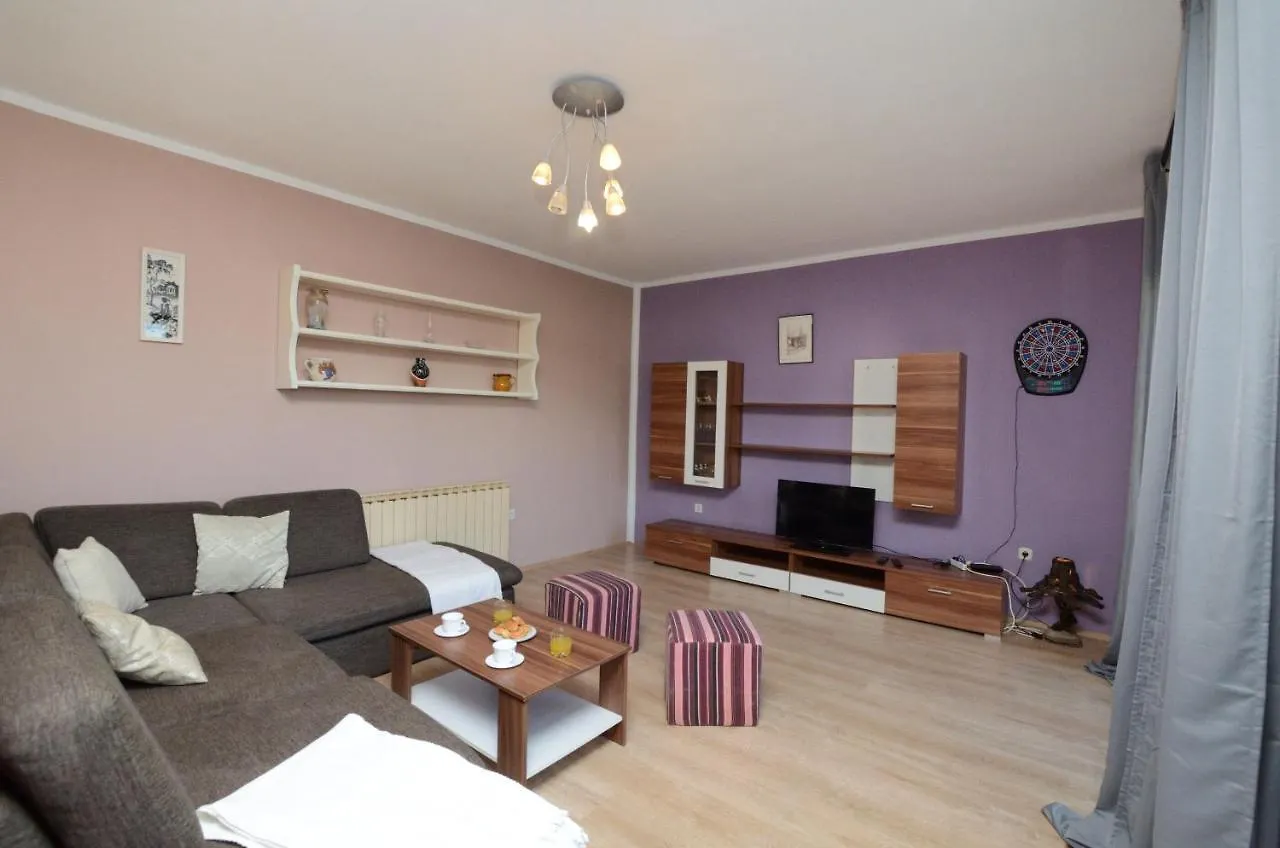 Villa Mirka Barban 0*,